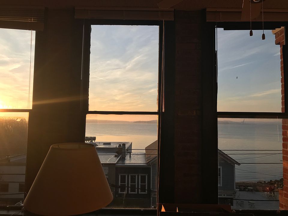 2nd image of 938 Water St APT 301