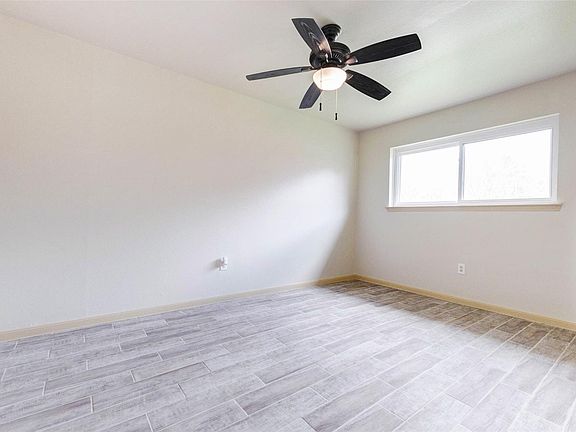 3rd image of 5319 Ridgestone St