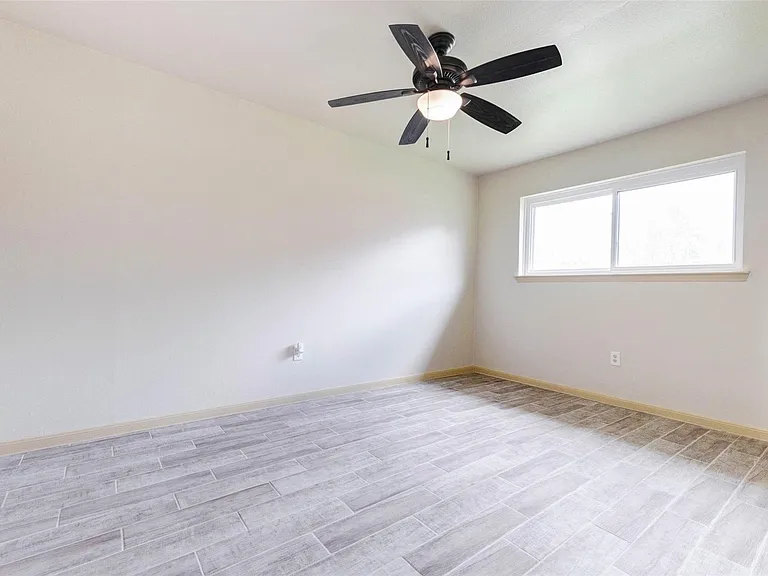 5319 Ridgestone St — Photo 18