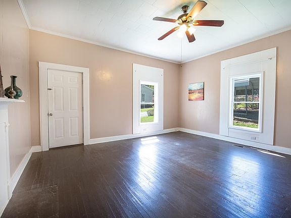 3rd image of 303 Clayton Pl #Haw