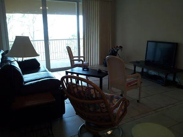 3 bed, 1500 sqft, $440 — Photo 2