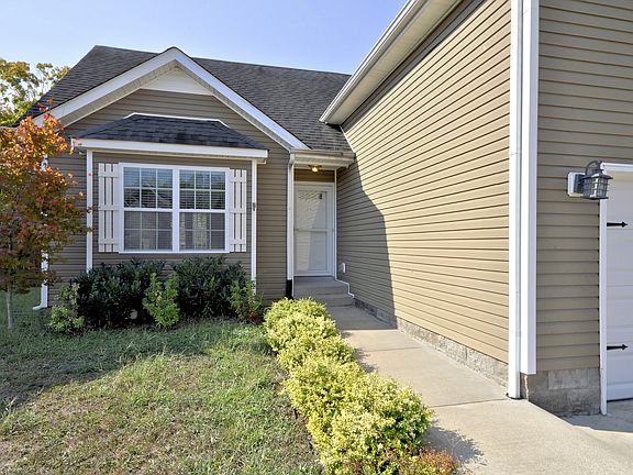 2nd image of 404 Leslie Wood Dr