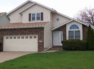 2106 Blanchard Ct, Davenport, IA 52804