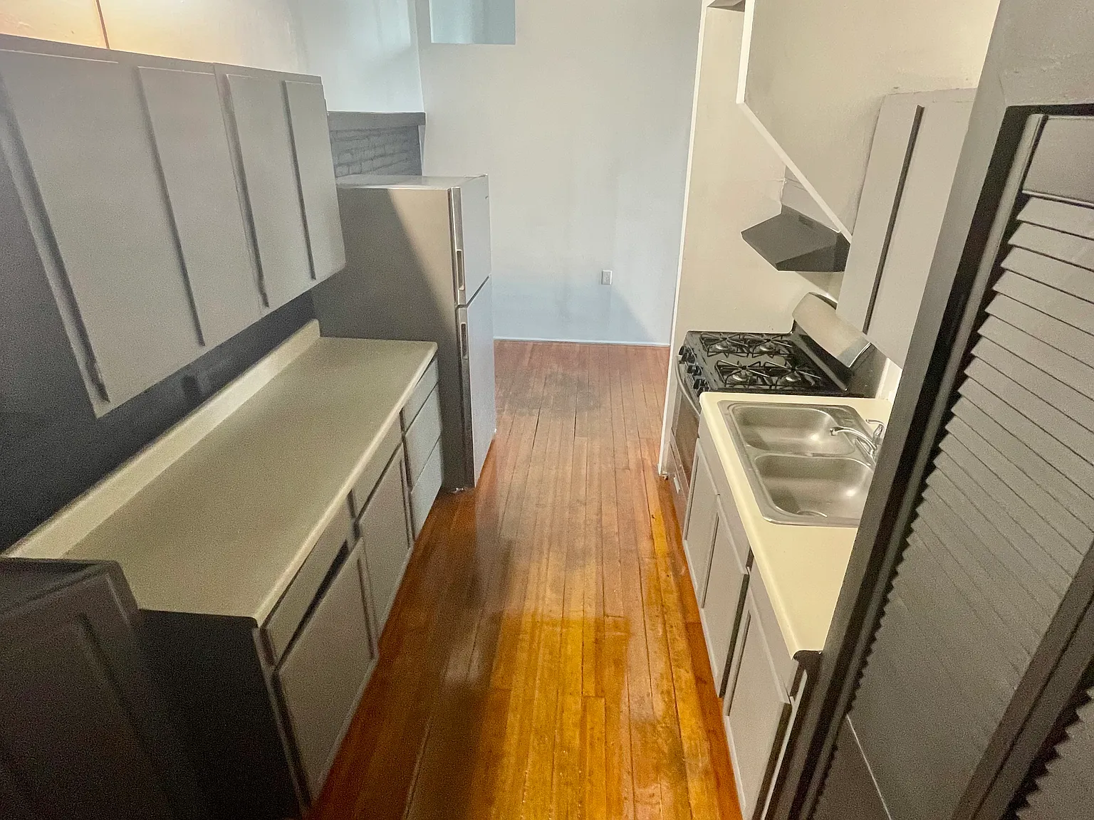 1 bed, $1,200 — Photo 2