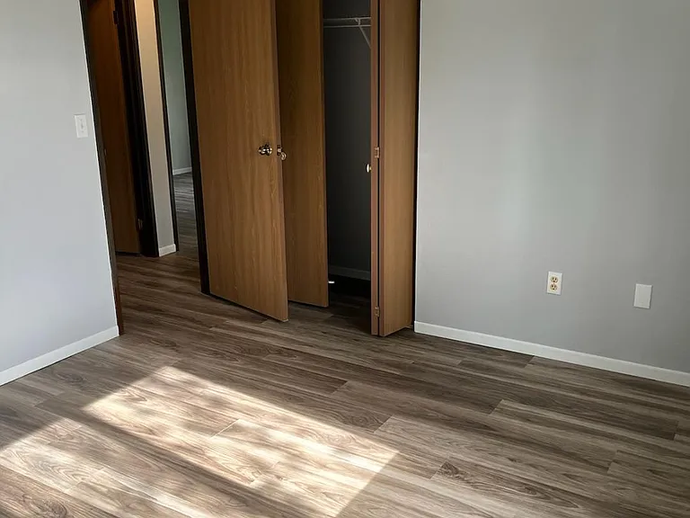 401 W 2nd Ave S #203 — Photo 8