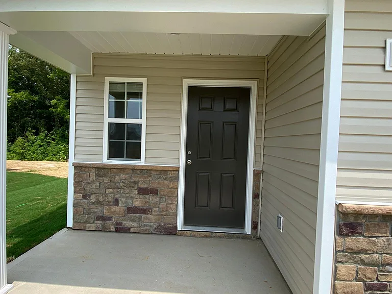 216 Caffee Dr — Photo 3