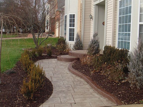 3rd image of 45 Wildwood Ln