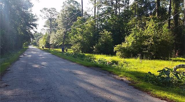 2nd image of Cypress St