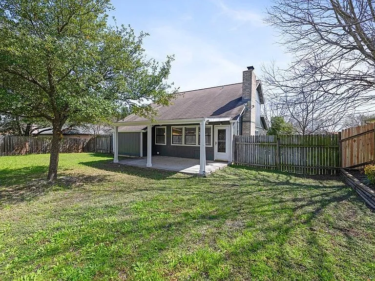13204 Rampart St — Photo 22