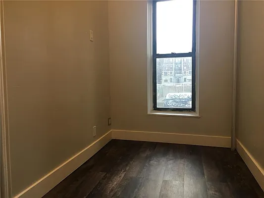 Rented by R New York | media 16