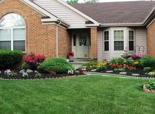 4646 Hunting Creek Dr, Grove City, OH