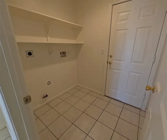 2112 E Desert Lakes Dr — Photo 17