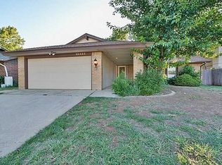 10421 Bayberry Dr, Oklahoma City, OK 73162