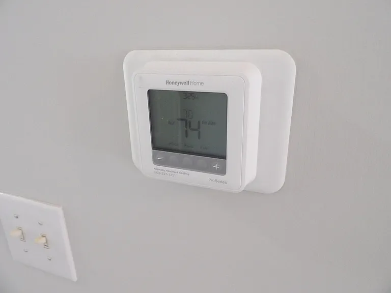 108 Charleston Ct — Photo 38