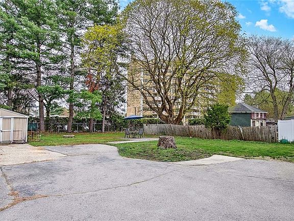 5th image of 159 Earle St