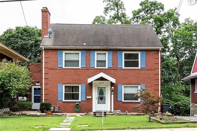 This is the front view of 6611-613 Church Avenue in Ben Avon.
