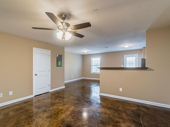 2nd image of 1611 Railton Ct #G