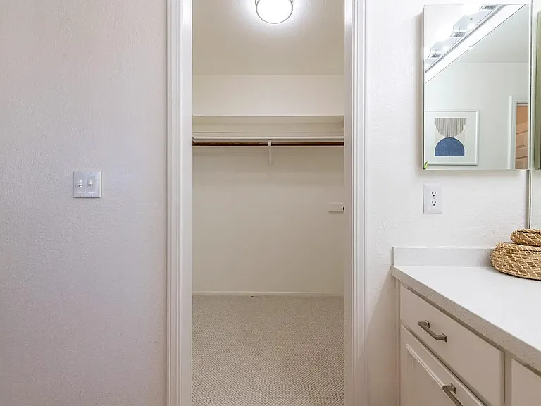 968 Arlene Way — Photo 27