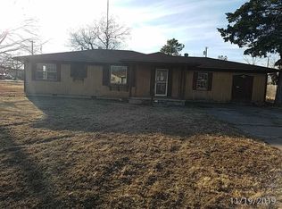 303 S 5th St, Cyril, OK 73029