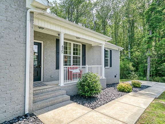2nd image of 425 Royal Dr