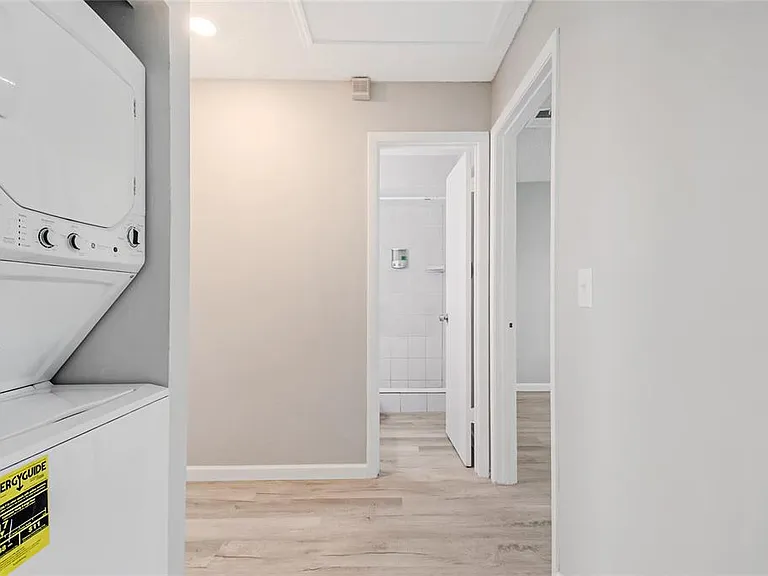 106 Lake Villa Way — Photo 11