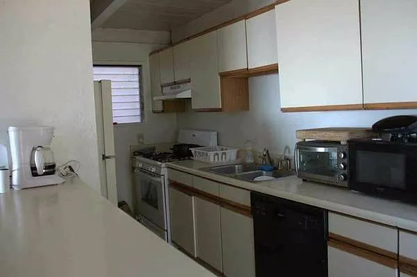 1271 Van Nuys St — Photo 3