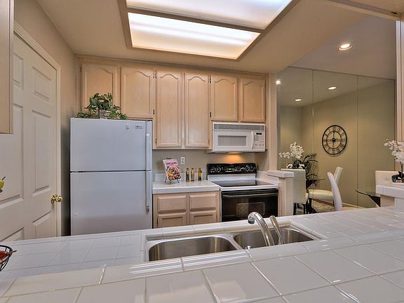 4th image of 850 Bucks Lake Ct
