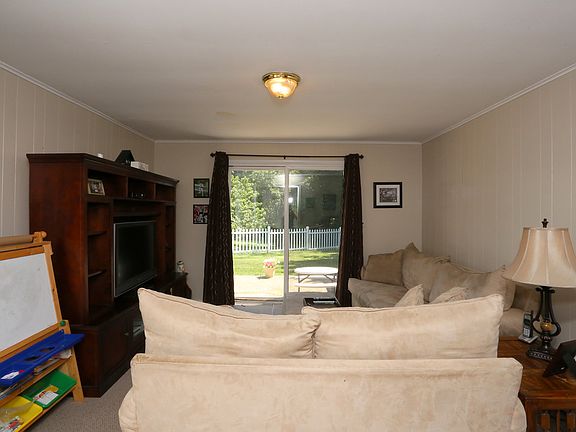 4th image of 22 Brookside Avenue