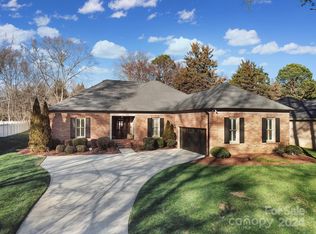 4423 Asherton Dr, Charlotte, NC 28226