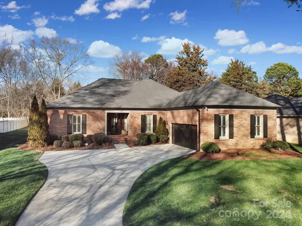 4423 Asherton Dr, Charlotte, NC 28226