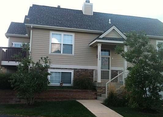 1st image of 15800 Robinson St