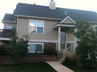 15800 Robinson St, Overland Park, KS 66223