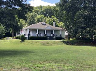 102 Grove Ave, Lindale, GA 30147