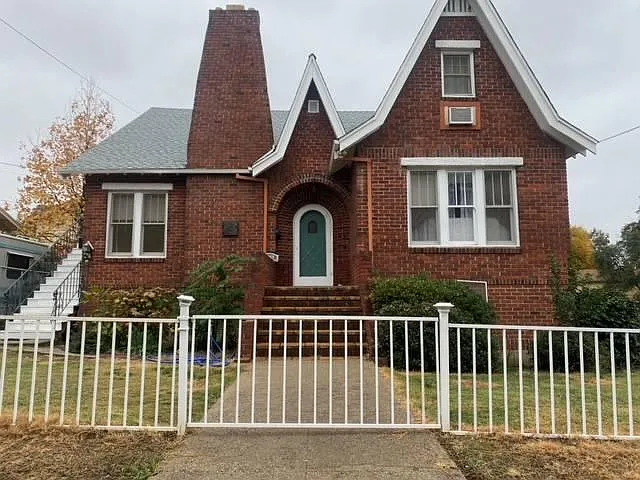 2971 Villa St — Photo 1