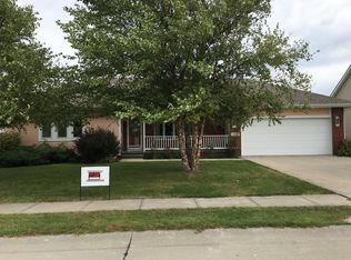 411 S 10th Ave, Springfield, NE 68059