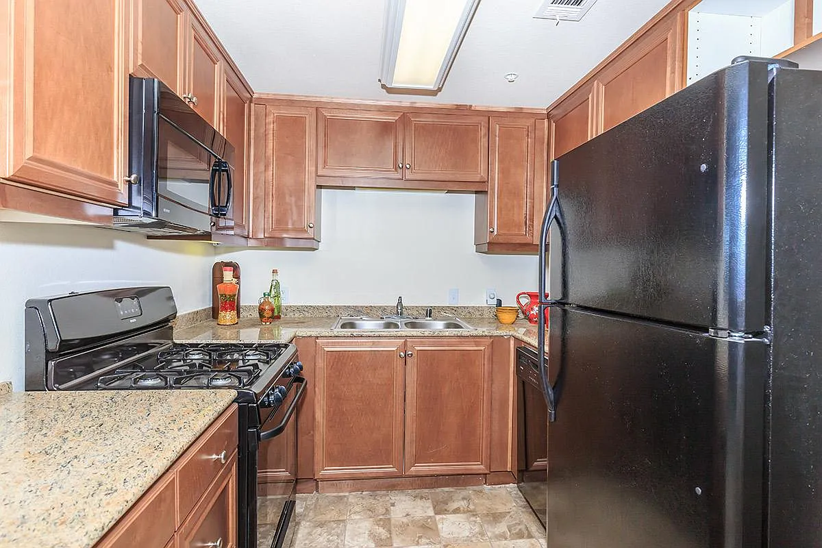 Town Park Villas Senior Living — Photo 4