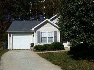 3 White Chapel Ct, Greensboro, NC 27405