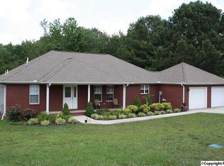 2308 Len Cir NW, Hartselle, AL 35640