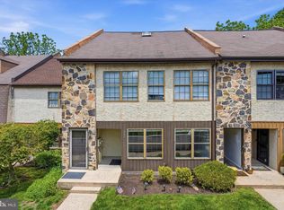 240 Smallwood Ct, West Chester, PA 19380