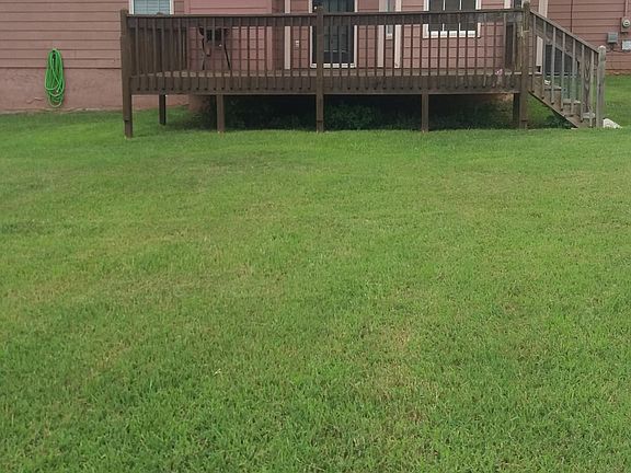 5th image of 320 Daileys Plantation Ct