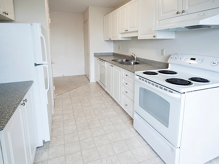 60 Capulet Ln — Photo 1