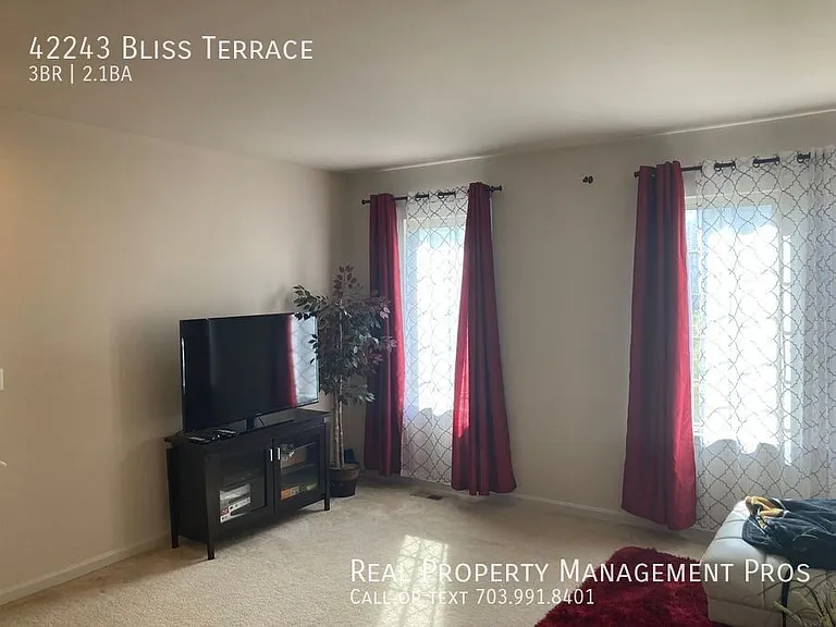 42243 Bliss Ter — Photo 11