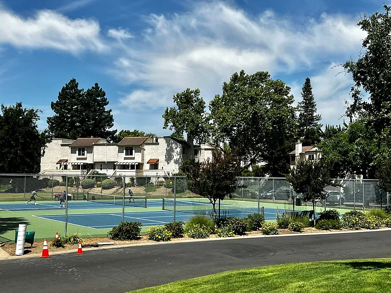 3034 Swallows Nest Dr — Photo 16