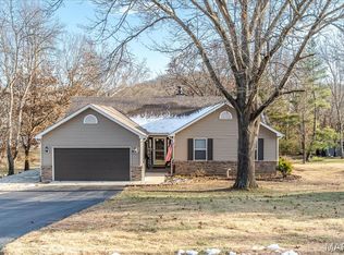 1821 Deer Run Trl, Pacific, MO 63069