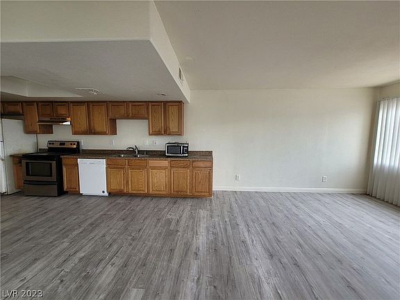 3rd image of 2001 Winwood St #101-A