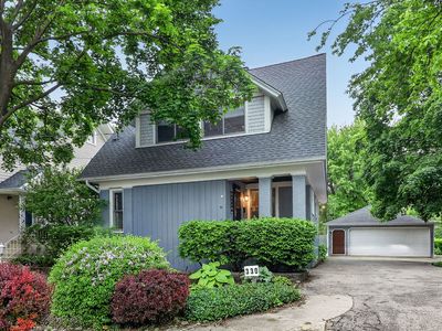 330 N Main St, Glen Ellyn, IL, 60137