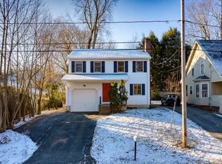 47 Lincoln Rd, Longmeadow, MA 01106
