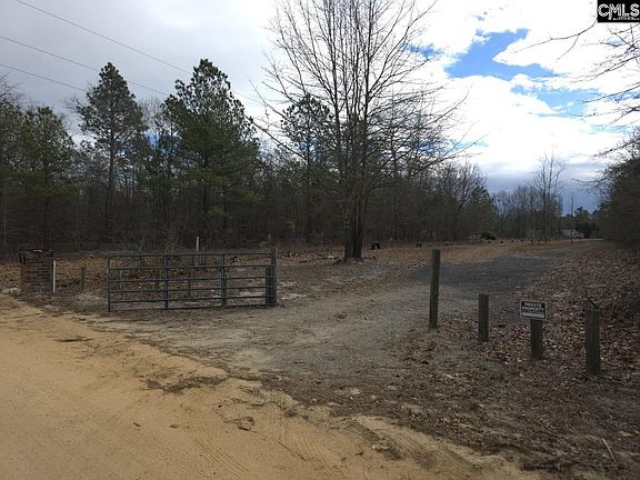 3rd image of 307 Tom Adams Rd