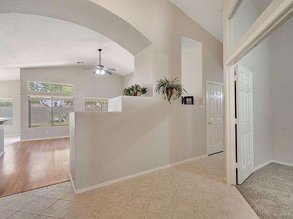 4th image of 2383 E Torrey Pines Ln