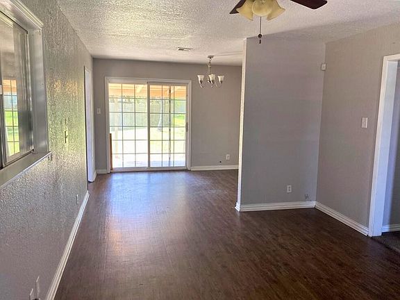 5th image of 1233 Baywood Ln